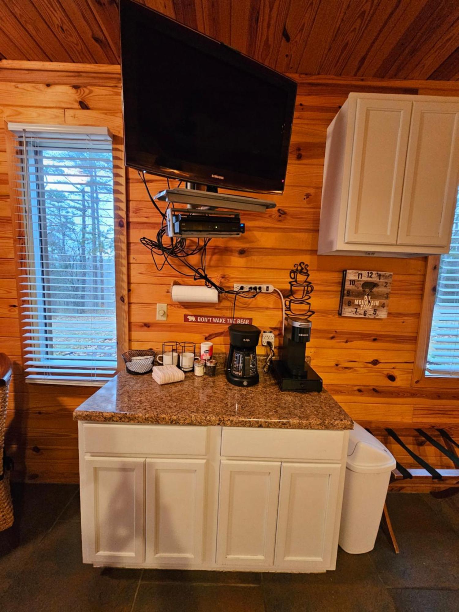 5 Min To Beaver Lake-King Bed-Fire Pit-Jetted Tub #1 Eureka Springs Dış mekan fotoğraf